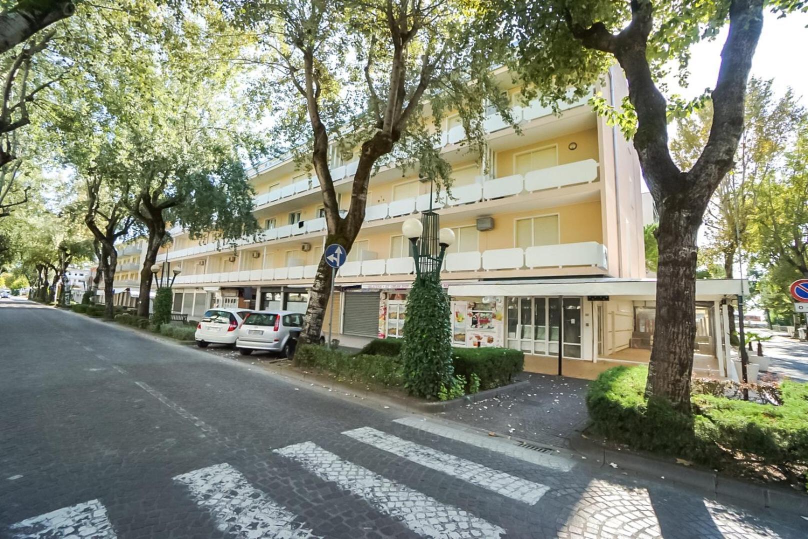 Condominio Bussola Bibione Kültér fotó